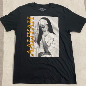 Aaliyah R&B Black Graphic T-Shirt sz Women’s S RIP